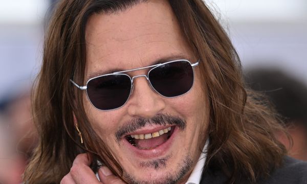 Johnny Depp: Fans Notice His ‘Rotting’ Teeth after Emotional Standing Ovation