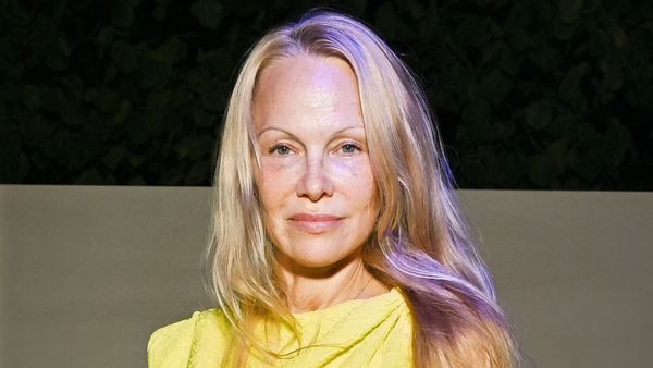 Jamie Lee Curtis Applauds Pamela Anderson’s Makeup-Free Look