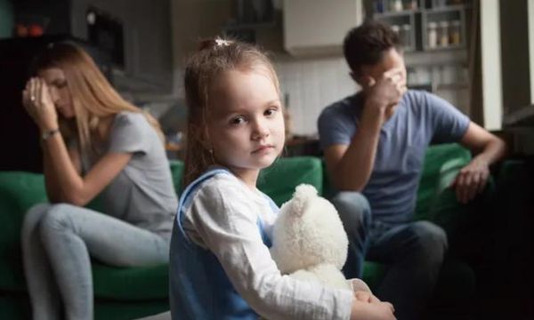 Separated Parents Teach Their Misbehaving Daughter a Valuable Lesson