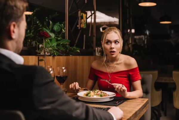 How I Stood Up for Myself on a Disastrous First Date