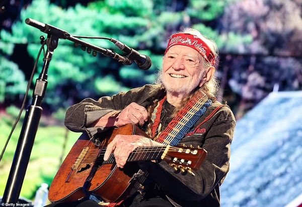 Willie Nelson’s Hand-crafted Log Cabin: A Country Retreat