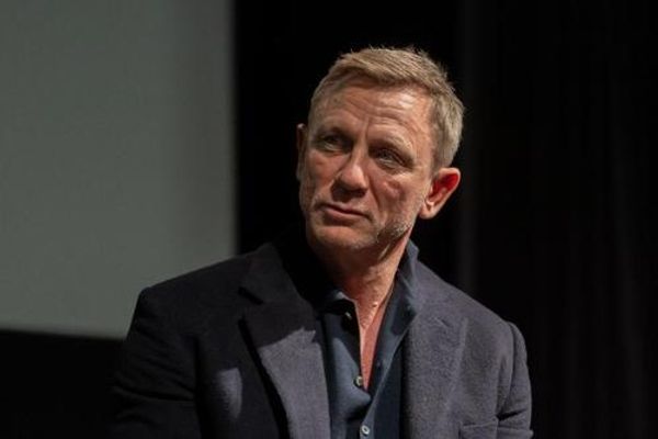 Daniel Craig Doesn’t Believe James Bond’s Role Should Be Portrayed By A Woman