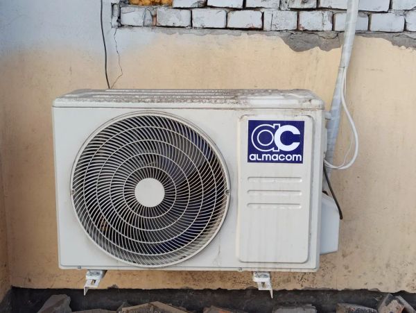 AC