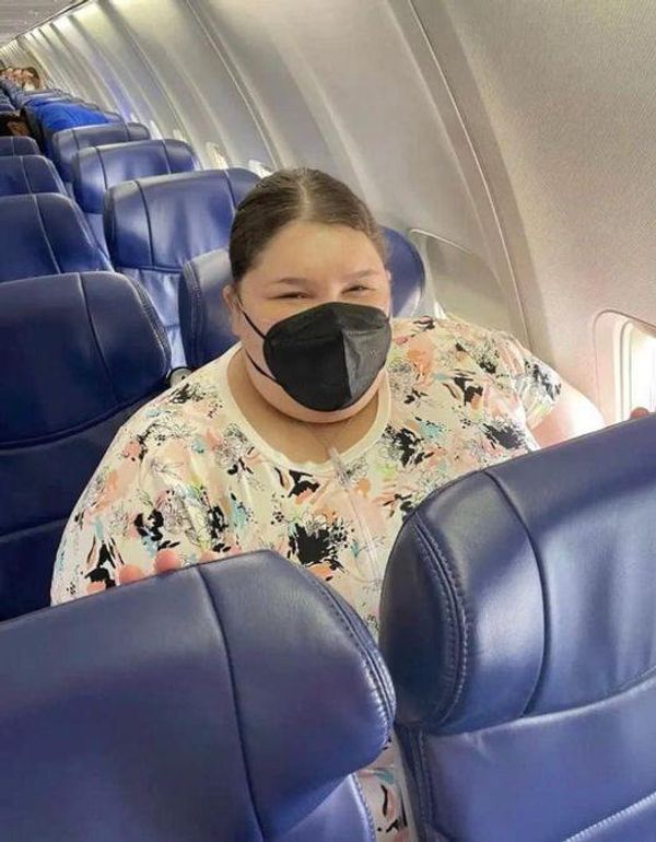 Woman Refuses to Give Up Extra Seat on Plane: Who’s in the Right?