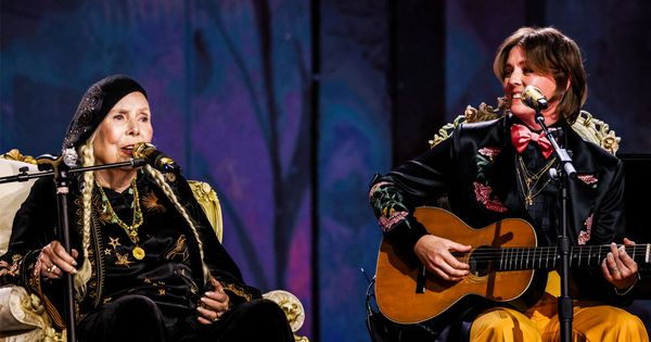 Joni Mitchell, 80, Makes Grammy Performance Debut with Beautiful Rendition of ‘Both Sides Now’