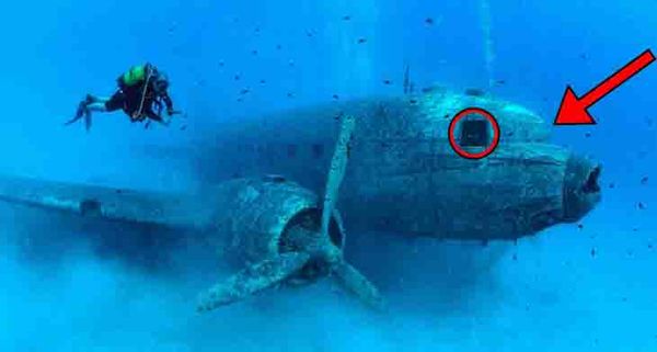 The Mysterious Sunken Aircraft: Unveiling the Secrets of the Deep