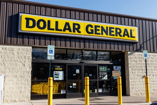 Dollar General in Wisconsin Shuts Down as Staff Quit Simultaneously