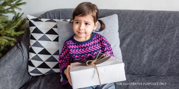 Unwrapping Truths: The Shocking Reason Our Daughter Rejected My Parents’ Birthday Gift