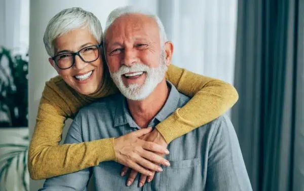 Granddaughter Finds Her Grandparents’ Wedding Gift Cheap