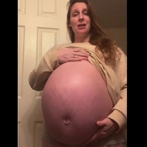 Nobody Believed The Size Of Her Ginormous Baby Bump