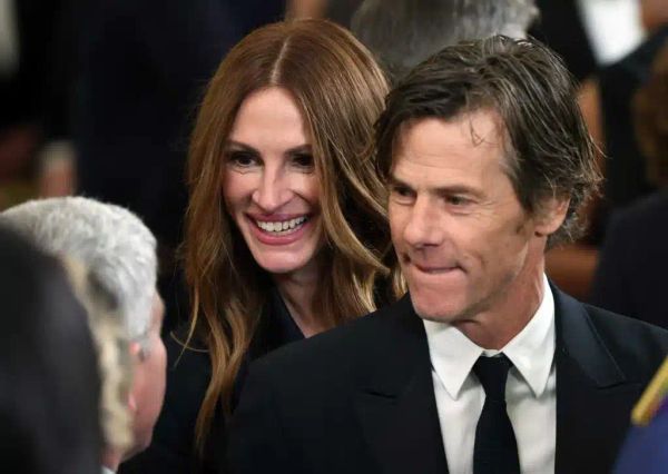 Julia Roberts: A Hollywood Star Embraces Homemaking